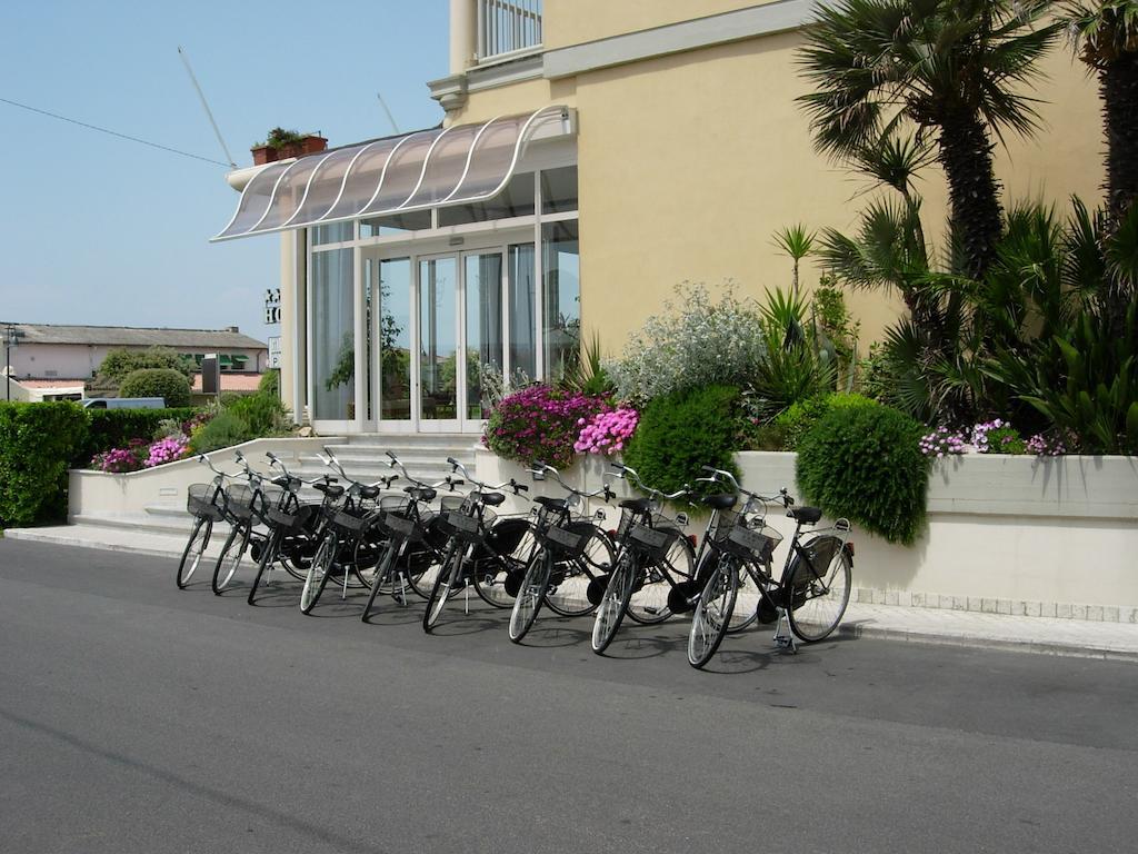 Savoy Hotel Marina di Pietrasanta Extérieur photo